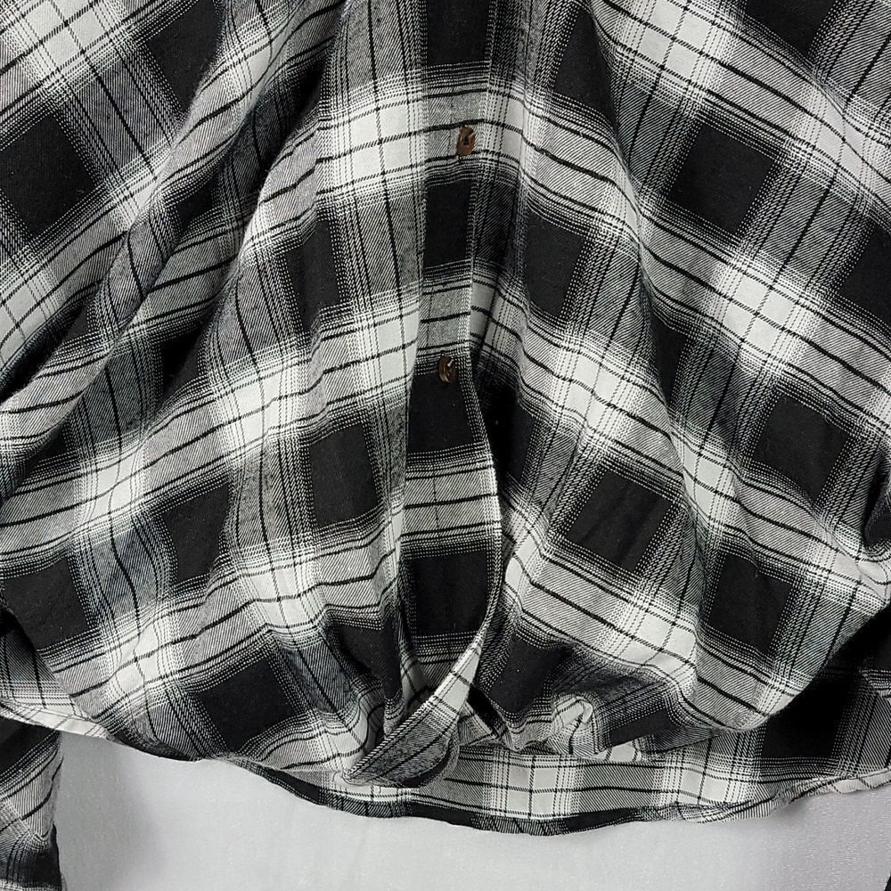 🖤5/$20🖤  SHEIN.. oversized plaid flannel top.. - Picture 4 of 12